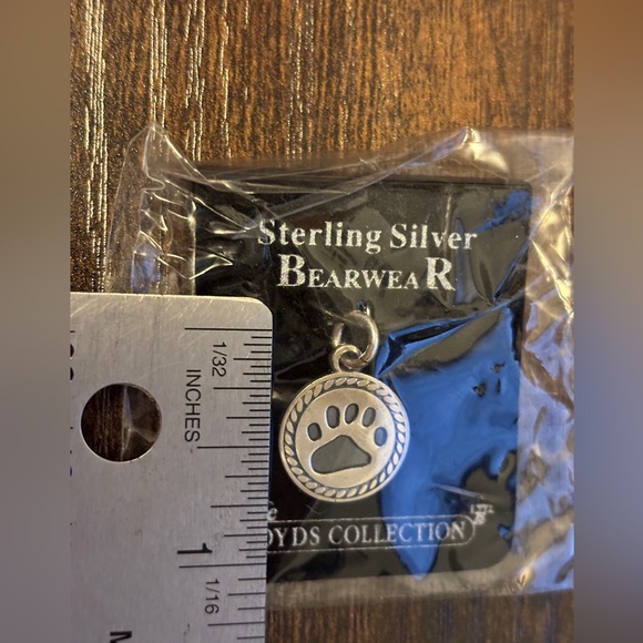 Boyd’s Bears sterling silver paw charm - Picture 3 of 3